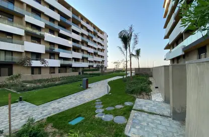 Apartment - 2 Bedrooms - 2 Bathrooms for sale in Al Burouj Compound - El Shorouk Compounds - Shorouk City - Cairo