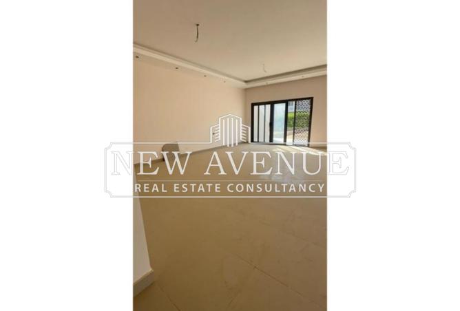 8168900 - Property Image 3