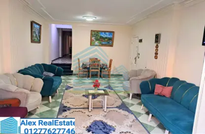 Apartment - 3 Bedrooms - 1 Bathroom for rent in Sidi Gaber St. - Sidi Gaber - Hay Sharq - Alexandria