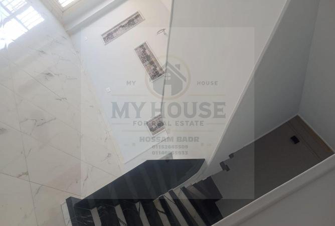 8168289 - Property Image 2