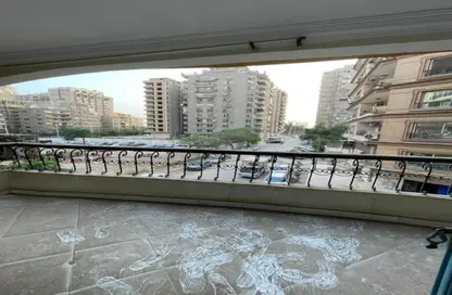 Apartment - 3 Bedrooms - 2 Bathrooms for sale in Cornish El Nile St. - Maadi - Hay El Maadi - Cairo