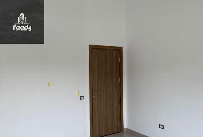 8187597 - Property Image 3