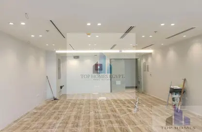Office Space - Studio - 1 Bathroom for rent in Garden Residence - Hyde Park - New Cairo City - Cairo