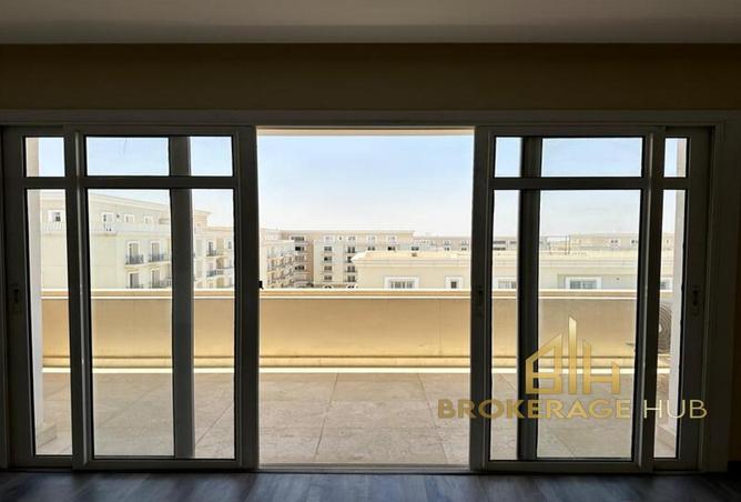 8281402 - Property Image 2