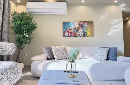 Apartment - 3 Bedrooms - 3 Bathrooms for rent in Al Agouza - Giza