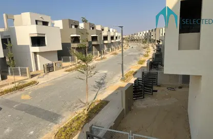 Villa - 4 Bedrooms - 4 Bathrooms for sale in The Crown - Cairo Alexandria Desert Road - 6 October City - Giza