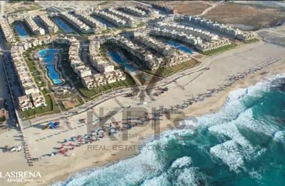Chalet - 3 Bedrooms - 3 Bathrooms for sale in Lasirena Palm Beach - Al Ain Al Sokhna - Suez