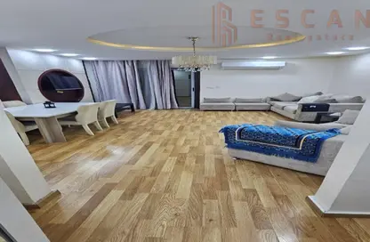 شقة - 2 غرف نوم - 1 حمام للبيع في شارع ابن الهيثم - الرحاب المرحلة الخامسة - الرحاب - مدينة القاهرة الجديدة - القاهرة