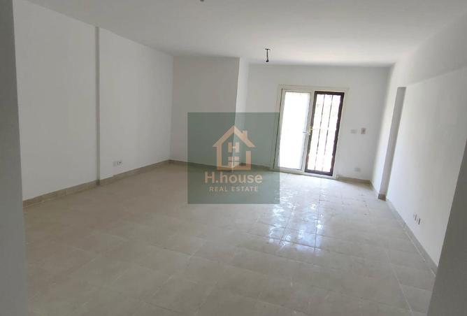 8483045 - Property Image 3