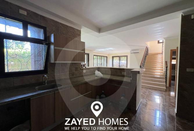 8184009 - Property Image 3