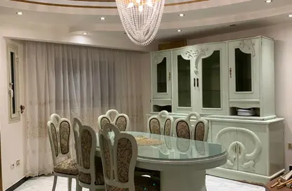 Apartment - 3 Bedrooms - 2 Bathrooms for sale in Abdallah Ibn Al Taher St. - 6th Zone - Nasr City - Cairo