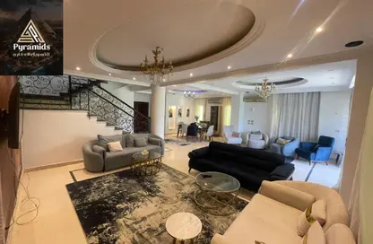 فيلا - 5 غرف نوم - 4 حمامات للايجار في دريم لاند - طريق الواحات - مدينة 6 أكتوبر - الجيزة