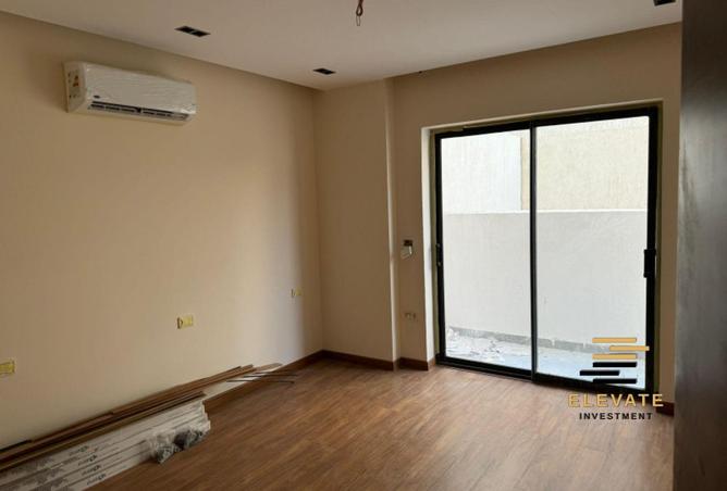 8264406 - Property Image 2