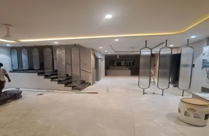 Apartment - 3 Bedrooms - 3 Bathrooms for sale in Hadayek Al Mohandessin - 4th District - Sheikh Zayed City - Giza
