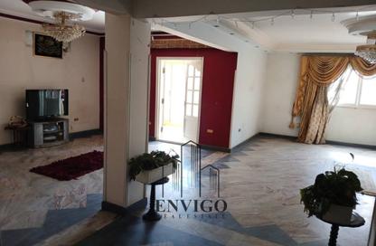 Apartment - 3 Bedrooms - 1 Bathroom for sale in Fareek Awal Ali Amer St. - 6th Zone - Nasr City - Cairo