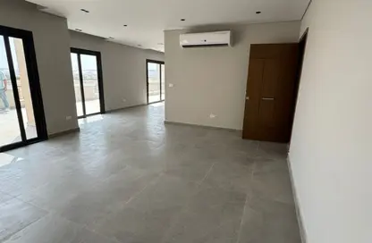 Apartment - 3 Bedrooms - 3 Bathrooms for rent in Village West - Sheikh Zayed Compounds - Sheikh Zayed City - Giza