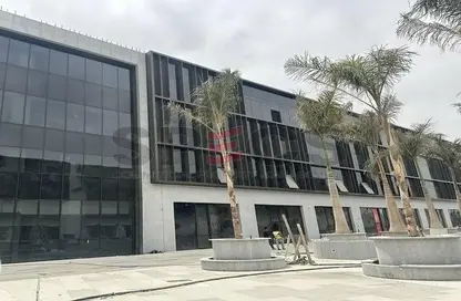 Office Space - Studio for rent in Lake View Residence - 5th Settlement Compounds - The 5th Settlement - New Cairo City - Cairo