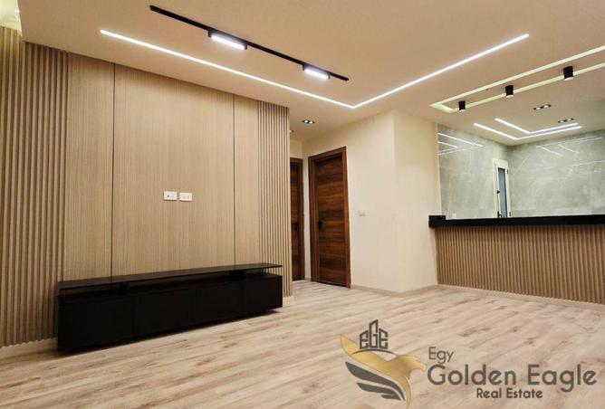 8121333 - Property Image 2