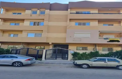 شقة - 3 غرف نوم - 2 حمامات للبيع في المنطقة السادسة شرق - مدينة الشروق - القاهرة شقة - 3 غرف نوم - 2 حمامات للبيع في المنطقة السادسة شرق - مدينة الشروق - القاهرة