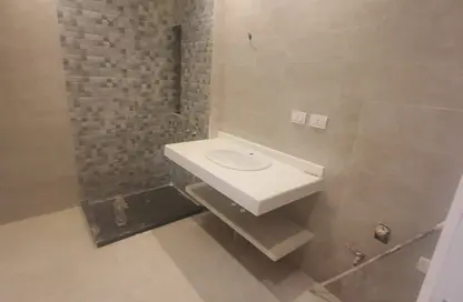 Apartment - 2 Bedrooms - 1 Bathroom for sale in Creek Park - Northern Expansions - 6 October City - Giza
