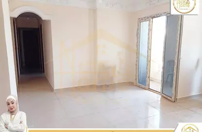 شقة - 3 غرف نوم - 1 حمام للبيع في محرم بك - حي شرق - الاسكندرية