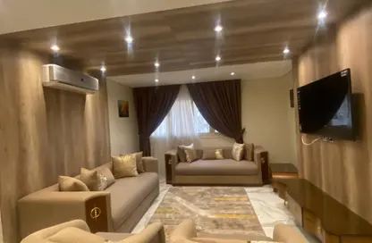 Apartment - 3 Bedrooms - 2 Bathrooms for rent in Al Sheikh Mohammed Al Nadi St. - 6th Zone - Nasr City - Cairo