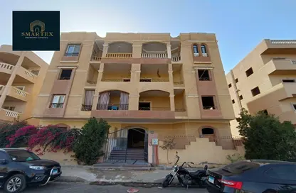 شقة - 3 غرف نوم - 2 حمامات للبيع في المنطقة الخامسة - مدينة الشروق - القاهرة