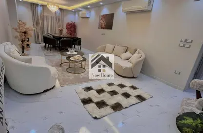 Apartment - 4 Bedrooms - 2 Bathrooms for sale in Al Hadaba Al Olya - Mokattam - Cairo