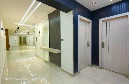 شقة - 3 غرف نوم - 2 حمامات للبيع في البوابة الرابعة - مينا - حدائق الاهرام - الجيزة