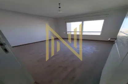 Apartment - 2 Bedrooms - 3 Bathrooms for sale in New Giza - Cairo Alexandria Desert Road - 6 October City - Giza