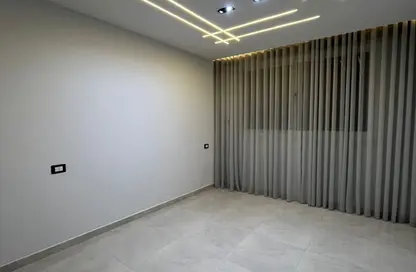 Apartment - 3 Bedrooms - 2 Bathrooms for sale in Dokki - Giza Apartment - 3 Bedrooms - 2 Bathrooms for sale in Dokki - Giza