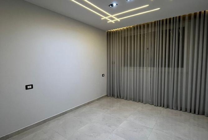 8442167 - Property Main Image