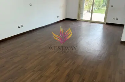 Villa - 4 Bedrooms - 4 Bathrooms for rent in Greens - 6th District - Sheikh Zayed City - Giza