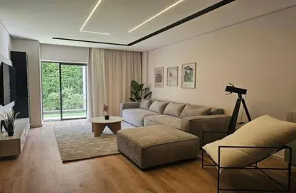 Apartment - 3 Bedrooms - 3 Bathrooms for sale in Royal Meadows - Sheikh Zayed Compounds - Sheikh Zayed City - Giza