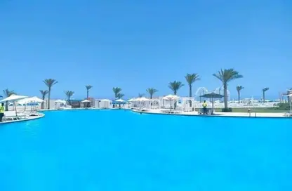 شاليه - 2 غرف نوم - 2 حمامات للبيع في مارسيليا بيتش 5 - راس الحكمة - الساحل الشمالي