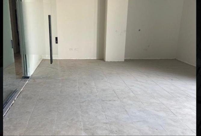 8412971 - Property Image 2