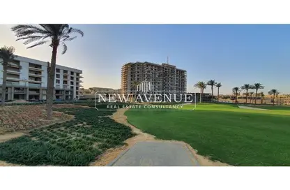 Apartment - 3 Bedrooms - 4 Bathrooms for sale in The Fourteen Golf Residences - Uptown Cairo - Mokattam - Cairo