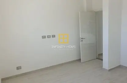 شاليه - 3 غرف نوم - 2 حمامات للبيع في سيشور - راس الحكمة - الساحل الشمالي