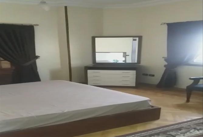 8042663 - Property Image 2