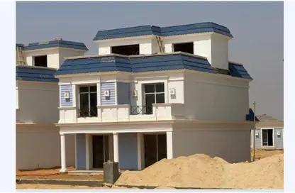 Apartment - 2 Bedrooms - 2 Bathrooms for sale in Mountain View iCity - 5th Settlement Compounds - The 5th Settlement - New Cairo City - Cairo