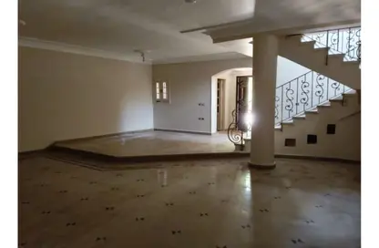 فيلا - 4 غرف نوم - 4 حمامات للبيع في حدائق المهندسين - الحي الرابع - الشيخ زايد - الجيزة