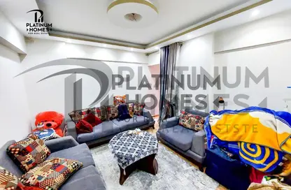 Apartment - 3 Bedrooms - 2 Bathrooms for sale in Sporting - Hay Sharq - Alexandria