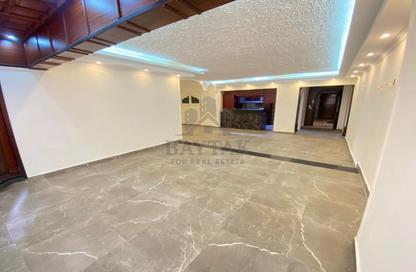 Apartment - 3 Bedrooms - 2 Bathrooms for sale in Abou Quer Road - Roushdy - Hay Sharq - Alexandria