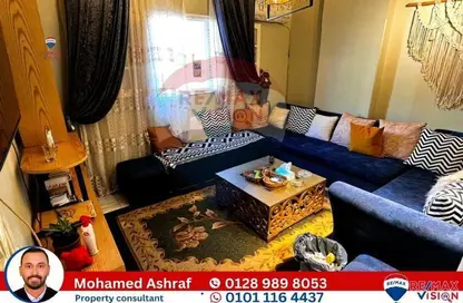 Apartment - 3 Bedrooms - 1 Bathroom for sale in Moharam Bek St. - Moharam Bek - Hay Wasat - Alexandria