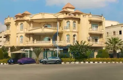 Apartment - 4 Bedrooms - 4 Bathrooms for sale in West Golf - El Katameya Compounds - El Katameya - New Cairo City - Cairo