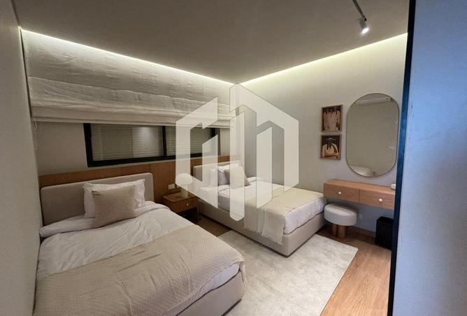 8063880 - Property Image 2