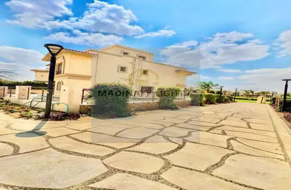 Villa - 5 Bedrooms - 5 Bathrooms for sale in Madinaty - Cairo