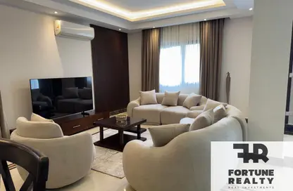 Villa - 5 Bedrooms - 4 Bathrooms for rent in Mivida - 5th Settlement Compounds - The 5th Settlement - New Cairo City - Cairo Villa - 5 Bedrooms - 4 Bathrooms for rent in Mivida - 5th Settlement Compounds - The 5th Settlement - New Cairo City - Cairo