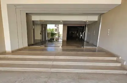 Apartment - 3 Bedrooms - 3 Bathrooms for sale in Fifth Square - The 5th Settlement - New Cairo City - Cairo