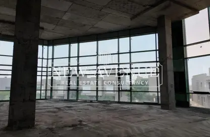 مساحات مكتبية - استوديو - 2 حمامات للايجار في ايست ماين القاهرة الجديدة - كمبوندات التجمع الخامس - التجمع الخامس - مدينة القاهرة الجديدة - القاهرة